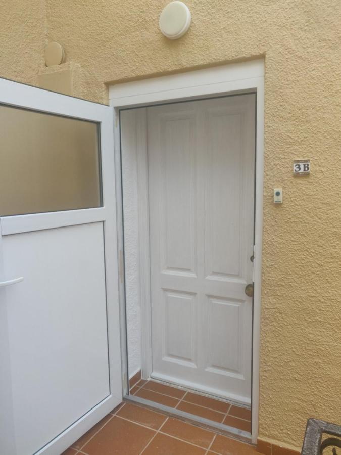 Apartamento Estrella Del Mar Les Deveses Exterior foto