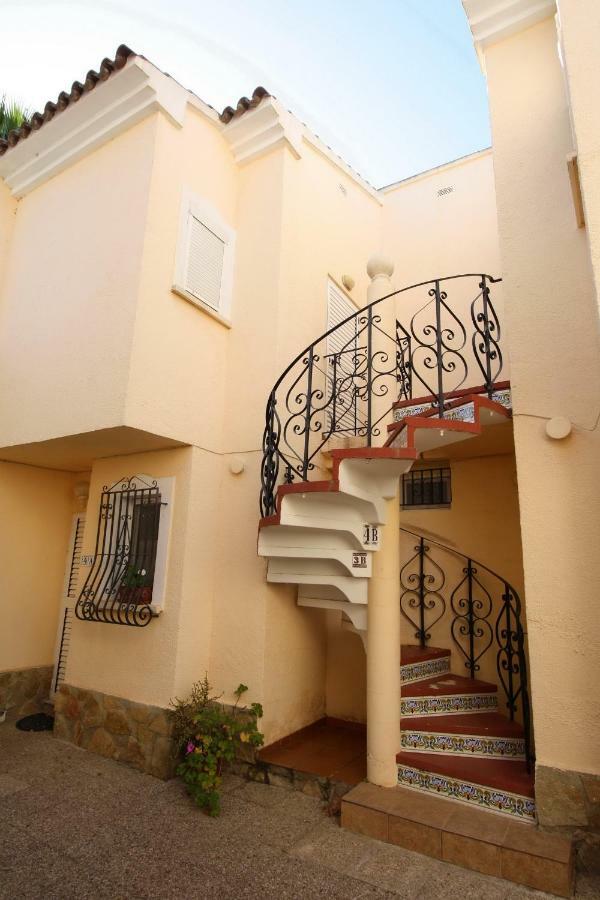 Apartamento Estrella Del Mar Les Deveses Exterior foto
